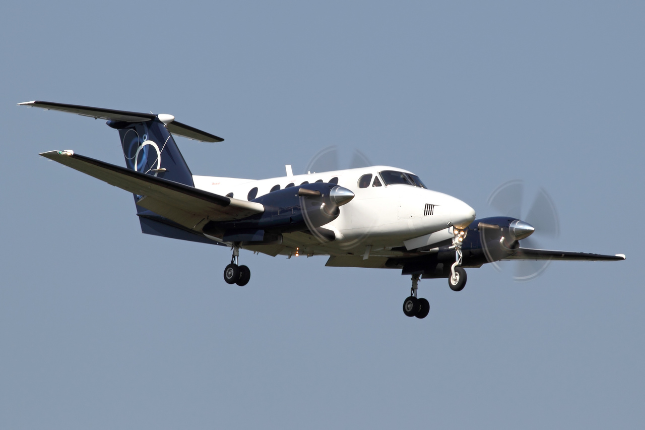 King Air B200 private jet charter'