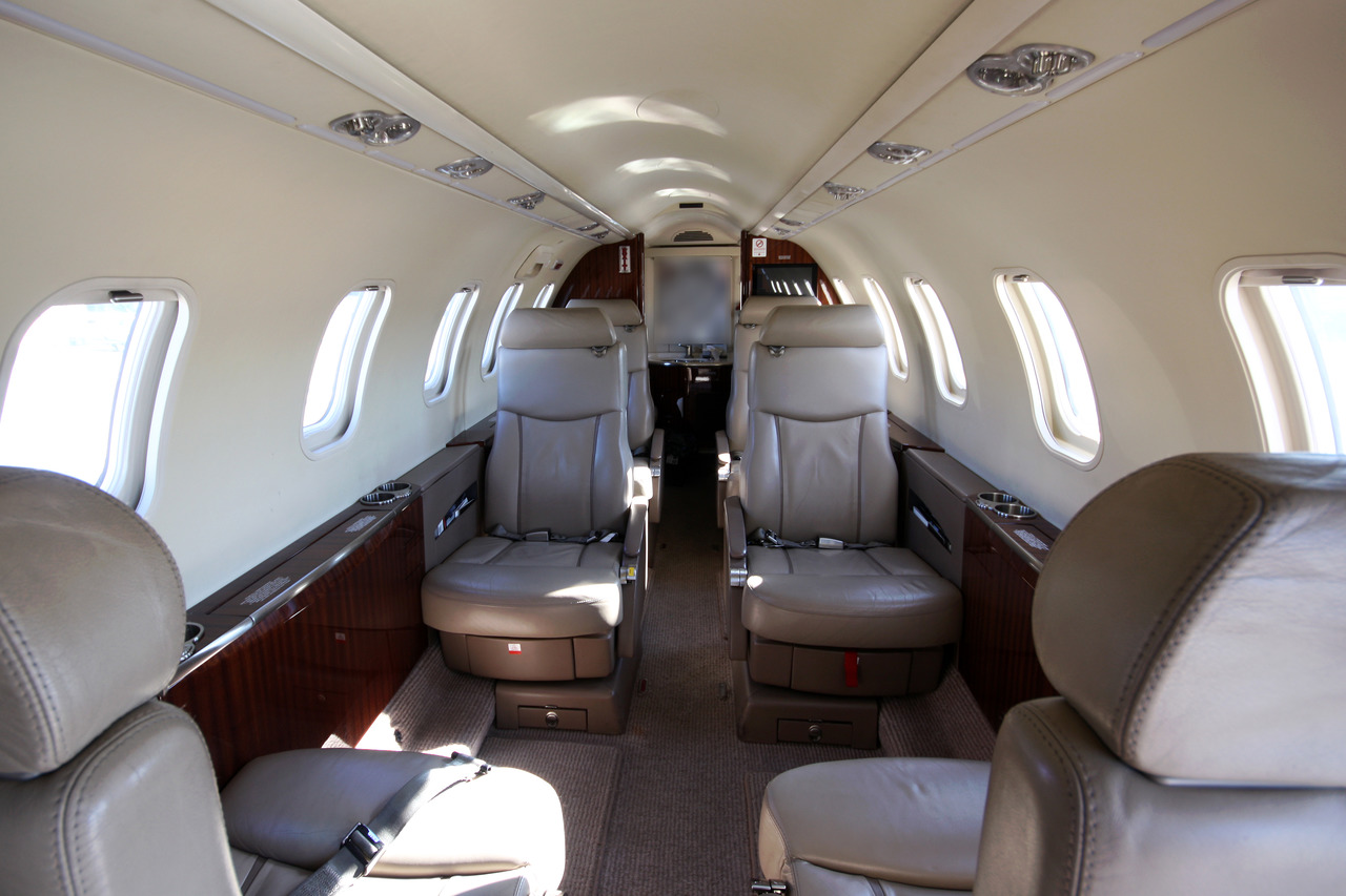 Learjet 40 Interior