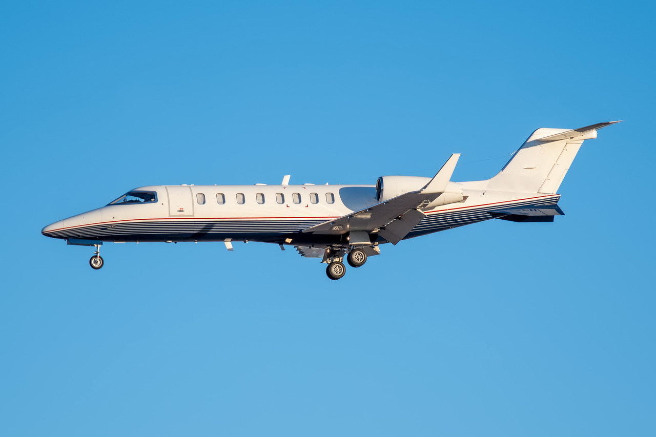 Learjet 45 private jet charter
