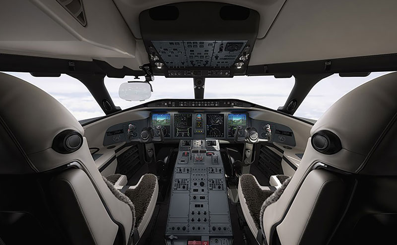 Challenger 650 Cockpit