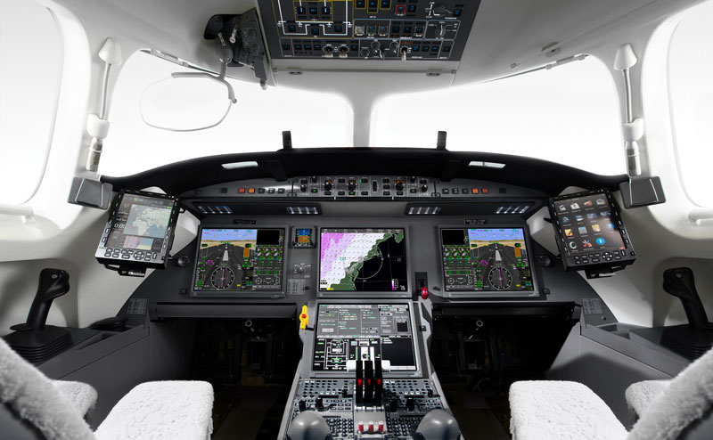 Falcon 7X Cockpit