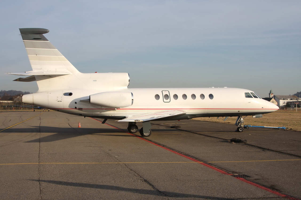 Falcon 50EX private jet charter'