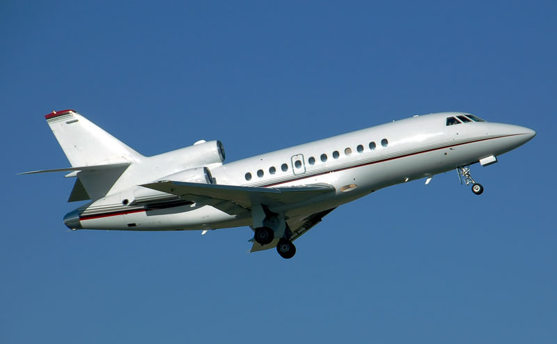 Falcon 900private jet charter