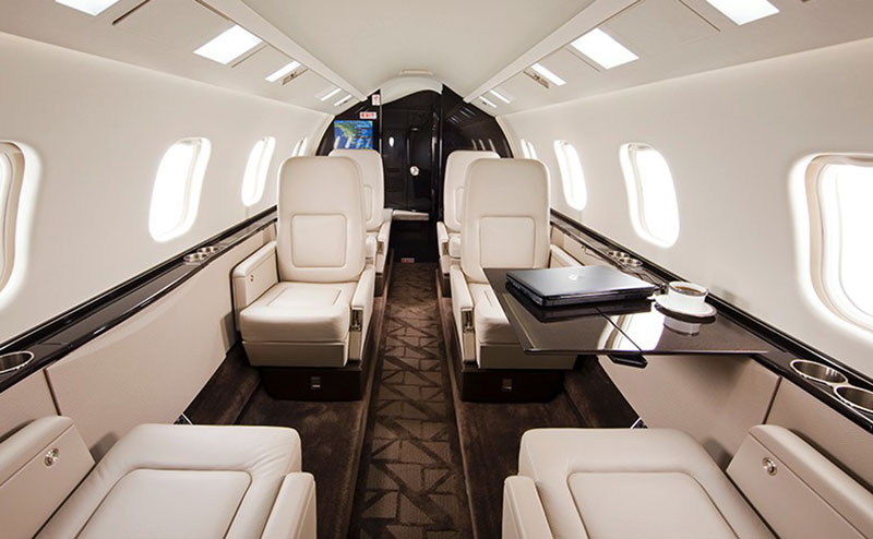 Learjet 60XR Interior